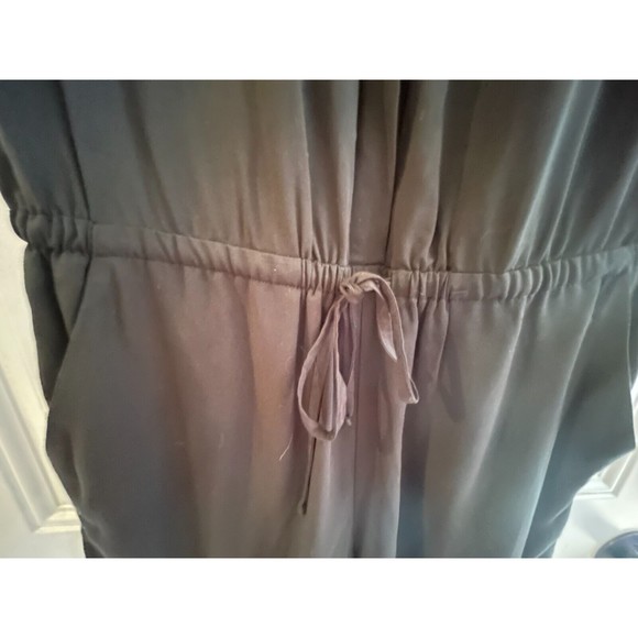 Loft Romper Womens Size Small Crochet Detail Black Short Drawstring Waist EUC - Picture 4 of 6